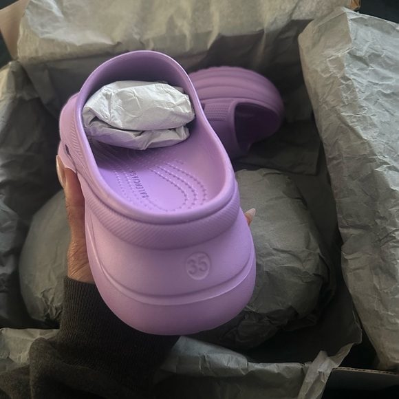 Balenciaga Lavender Pool Slide Crocs - Picture 2 of 8